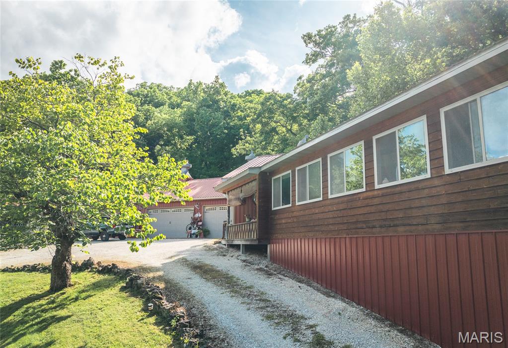 Primary bedroom — 14375 County Road 7550 Newburg Missouri real estate
