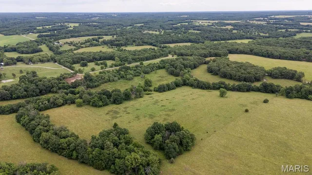 Front exterior — 30 +/- AC S 220th Road Halfway Missouri real estate
