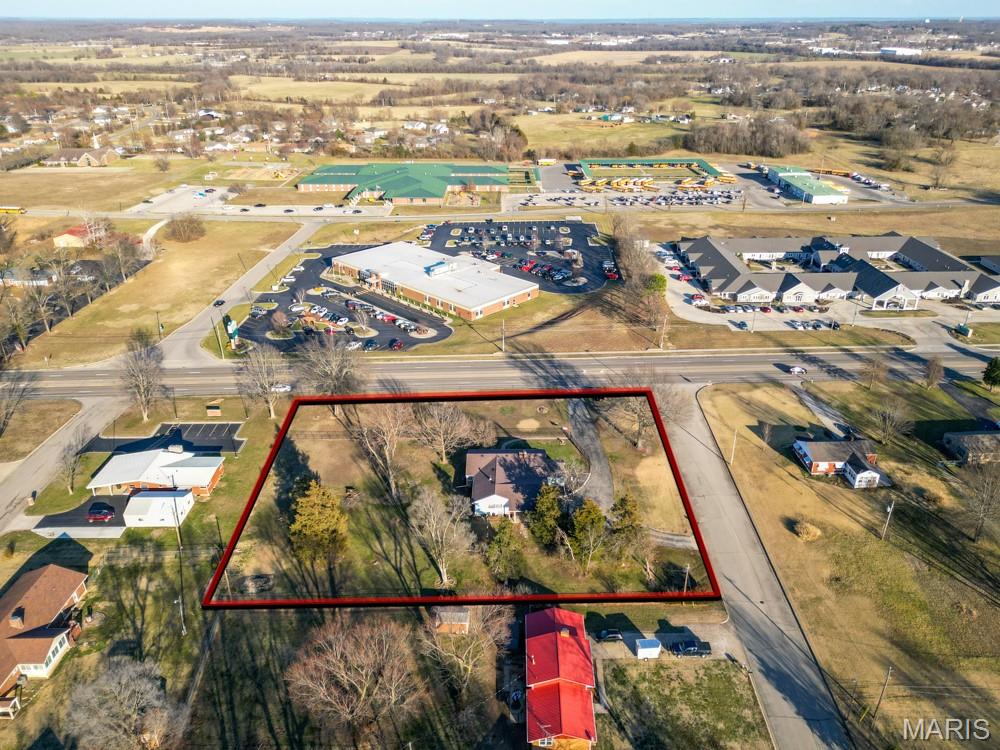 837 NORTH HIGHWAY 5 Lebanon Missouri home for sale listed at $239,900