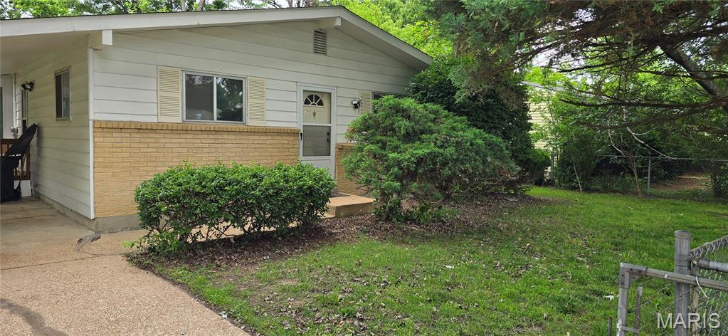 Front exterior — 8 Redbud Lane Rolla Missouri real estate