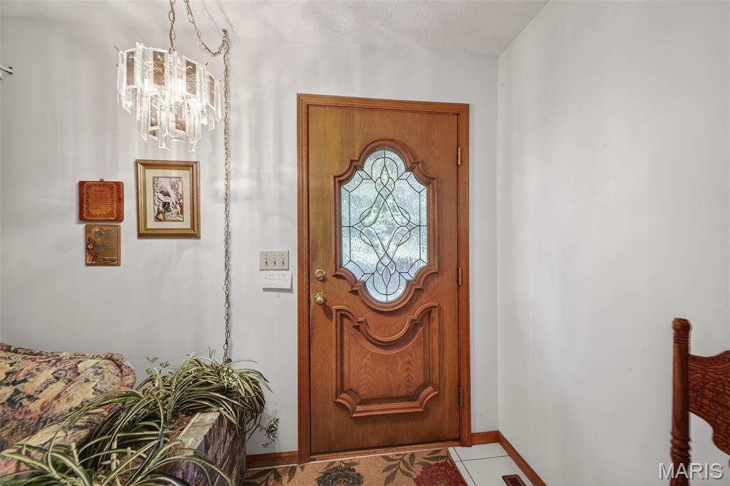 Primary bedroom — 22818 Pioneer Drive Lebanon Missouri real estate