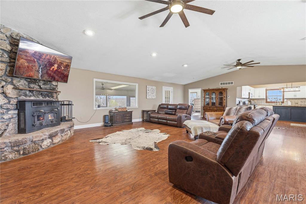 282 Reeds Road Lebanon Missouri 4 bedroom 4 bathroom home for sale listed at $799,000
