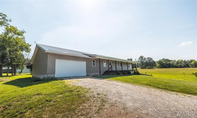 Front exterior — 11875 County Road 5220 Rolla Missouri real estate