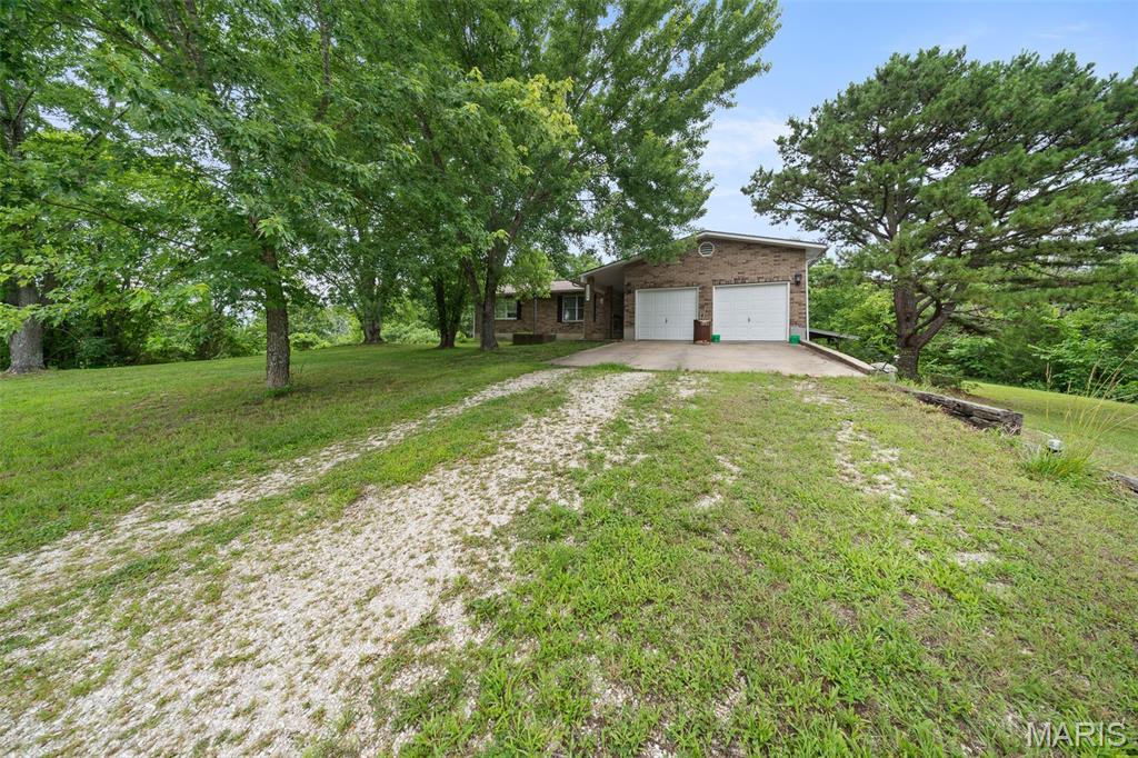 13070 Private Drive 8505 Newburg Missouri 3 bedroom 2 bathroom home for sale listed at $329,900