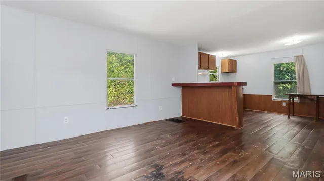 Living room — 16065 Highway BB Licking Missouri real estate