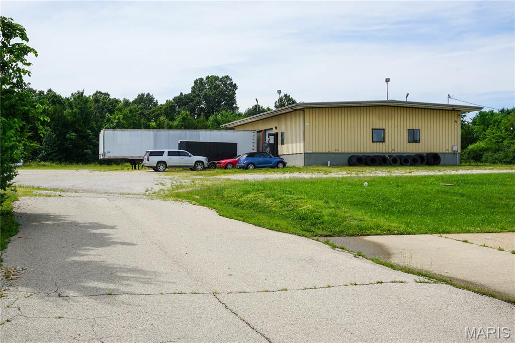 11245 Twitty Drive Rolla Missouri home for sale listed at $295,000