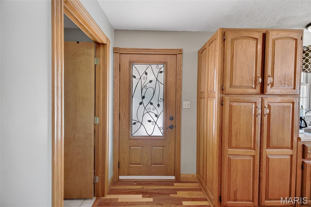 Kitchen — 15161 Edison Road Lebanon Missouri real estate