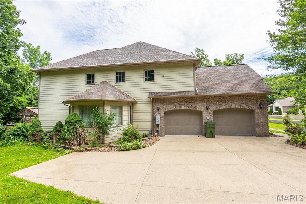 Front exterior — 1025 Cobblestone Drive Rolla Missouri real estate