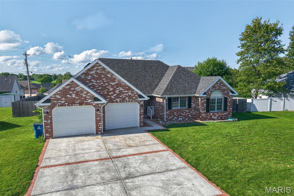 Kitchen — 413 Lasalle Street Lebanon Missouri real estate