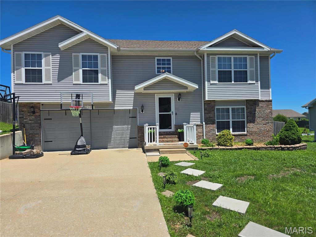102 Mary Catherine Street, Waynesville MO