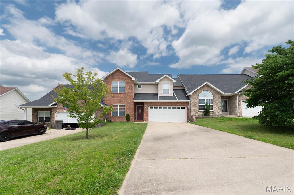 Front exterior — 279 Carmel Valley Way St Robert Missouri real estate
