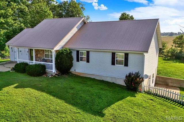 13996 Sherwood Lane, Plato MO