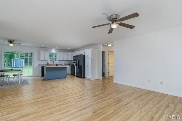 Kitchen — 1316 Jessalinn Drive Lebanon Missouri real estate