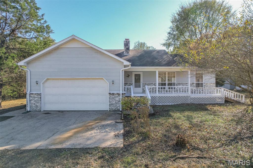 8858 State Hwy 142W, Doniphan MO