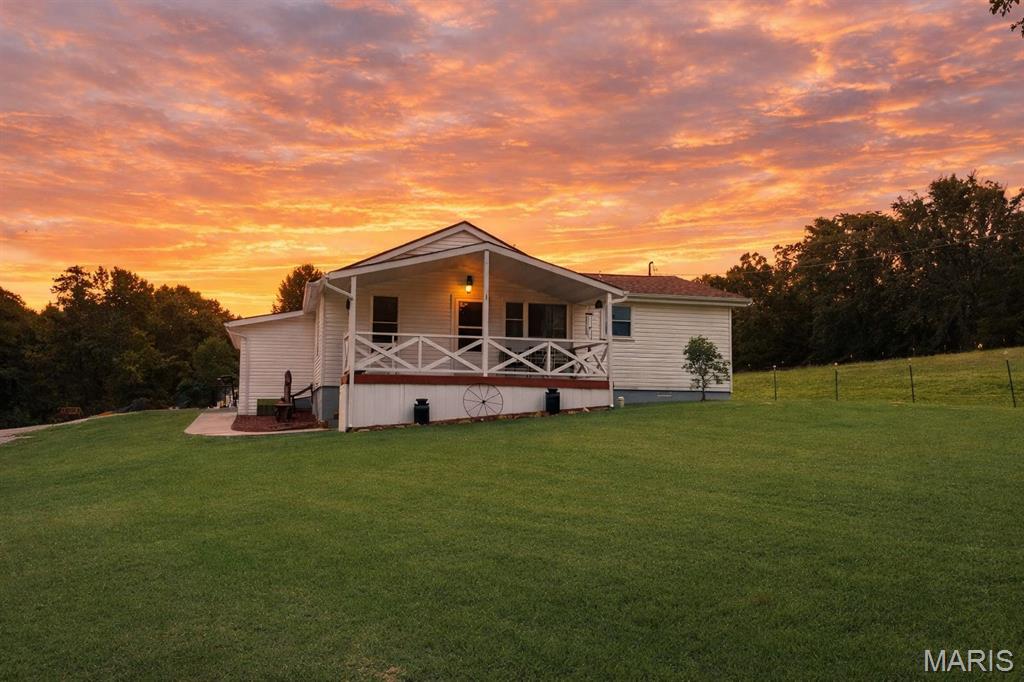 1086 Mill Hill Road, St Clair MO