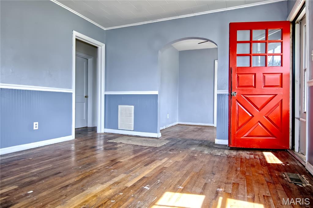 Primary bedroom — 1157 Beverly Drive Lebanon Missouri real estate