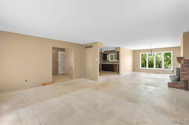 Primary bedroom — 3951 Project Road Luebbering Missouri real estate