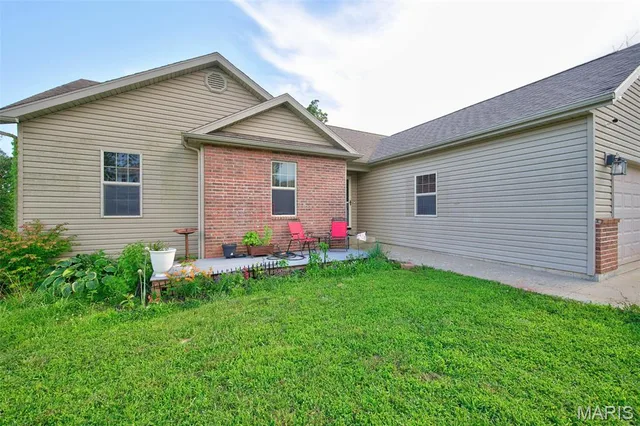 Front exterior — 22810 Return Lane Waynesville Missouri real estate