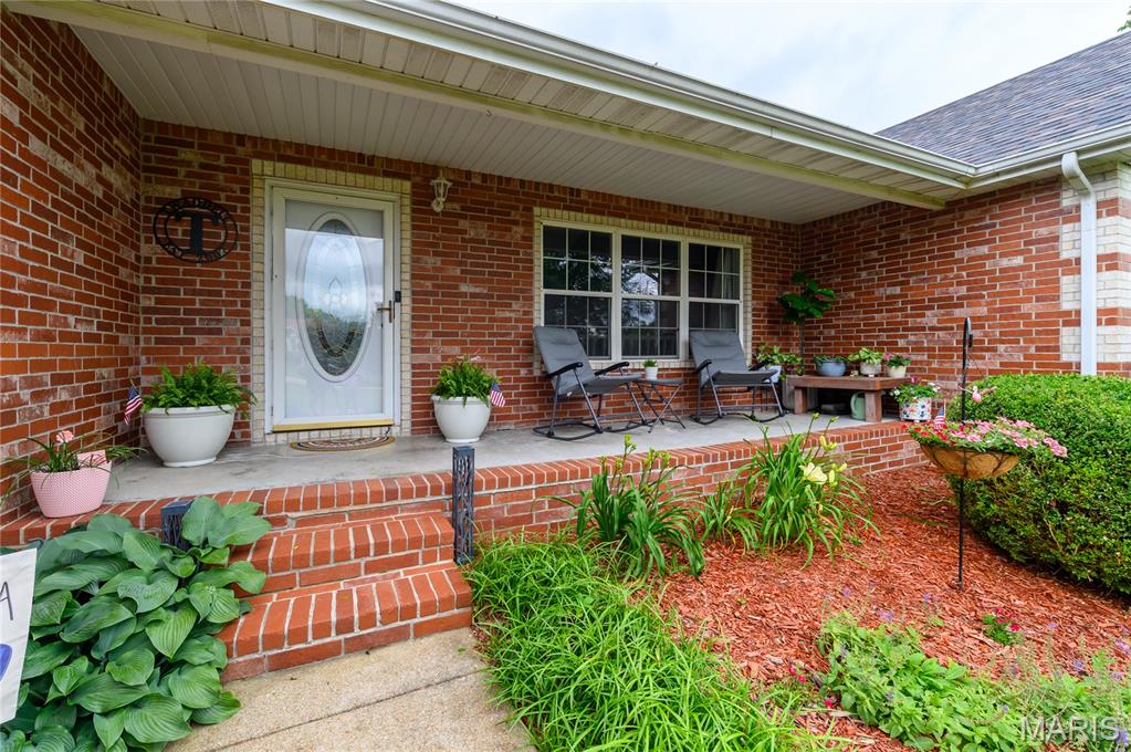 Kitchen — 24025 Stable Lane Waynesville Missouri real estate