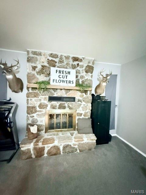 Living room — 15302 Bucyrus Drive Bucyrus Missouri real estate