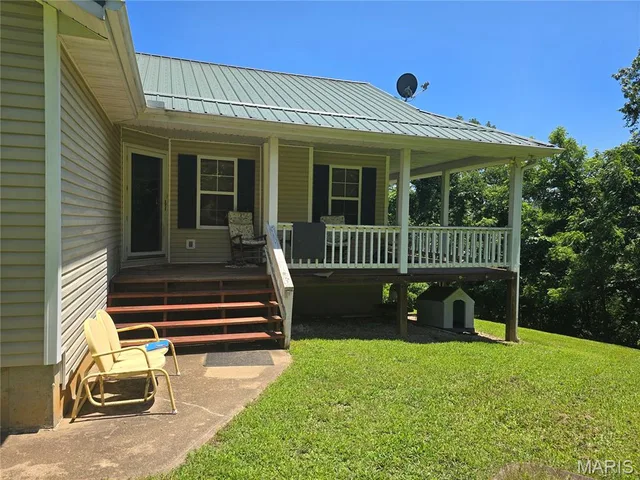 Front exterior — 21620 State Route J Newburg Missouri real estate