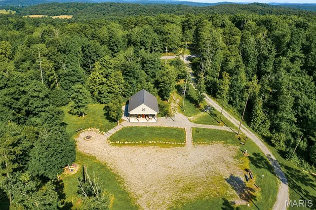 7067 Hwy C, Fredericktown MO