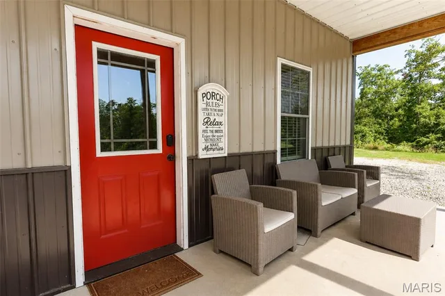 Primary bedroom — 7067 Hwy C Fredericktown Missouri real estate