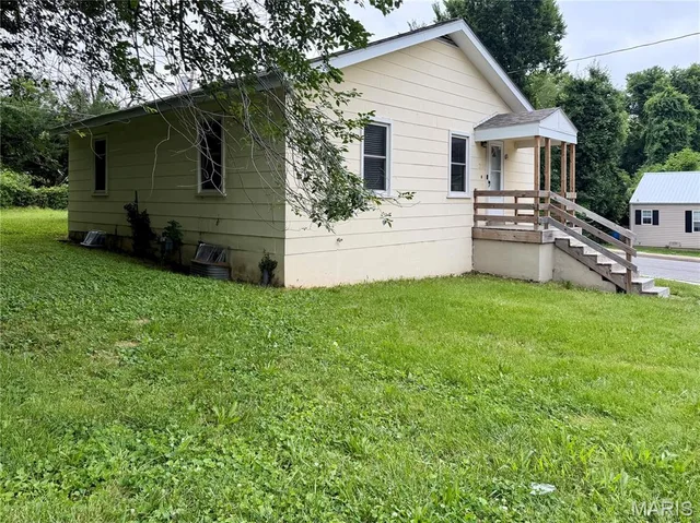Front exterior — 10 Cronin Court Rolla Missouri real estate