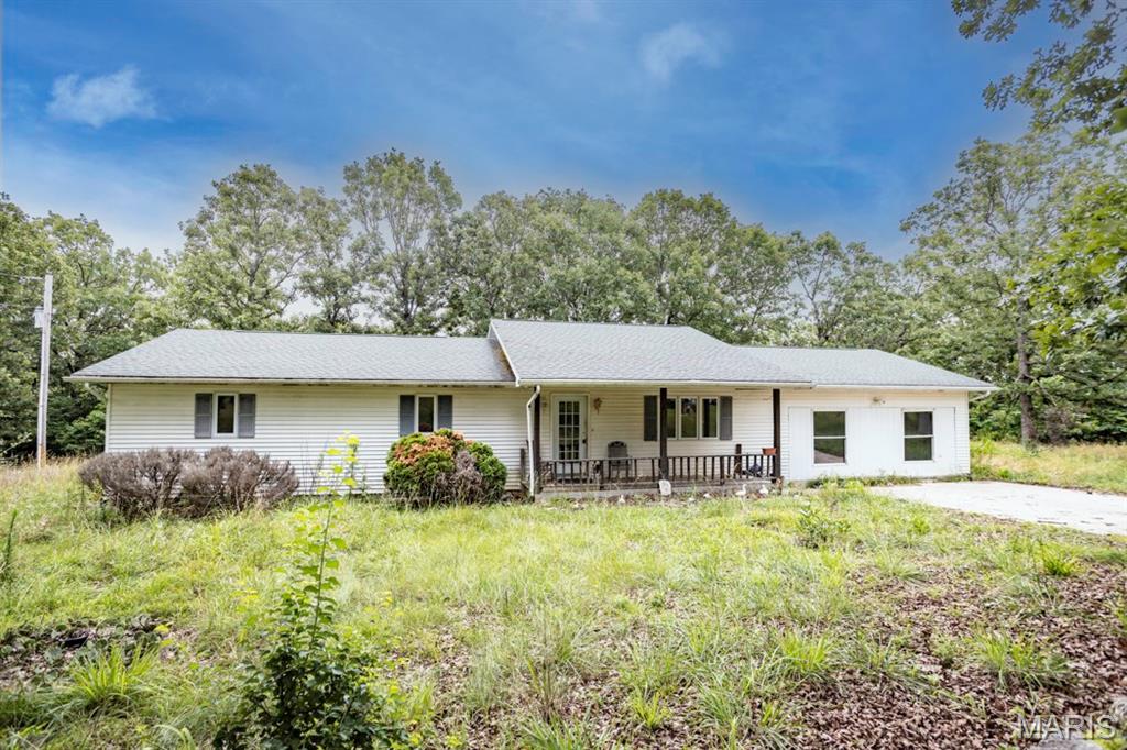 4644 Eaton Avenue Richland Missouri 3 bedroom 2 bathroom home for sale listed at $220,000