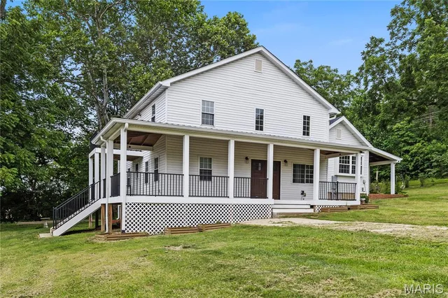 Living room — 2257 S Highway W Foley Missouri real estate