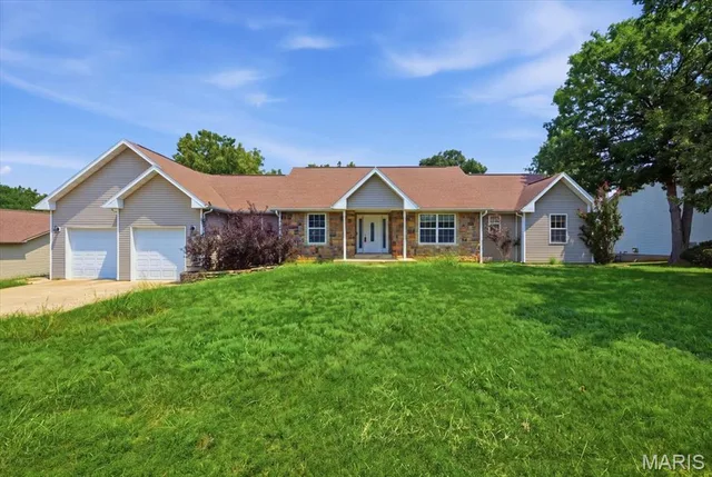 Front exterior — 109 Summit Pass Waynesville Missouri real estate