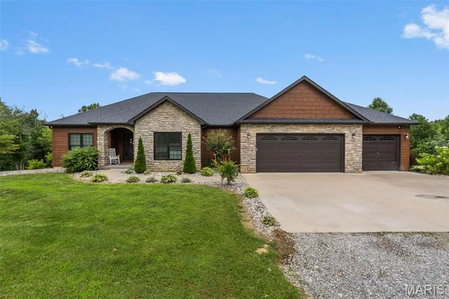 785 County Road 612, Cape Girardeau MO real estate