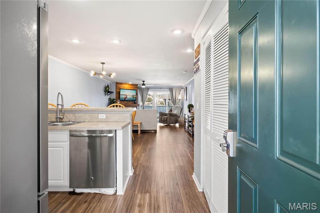 Kitchen — 245 Plaza Beach Drive Camdenton Missouri real estate