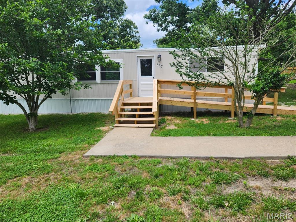 837 Dwight Street, Lebanon MO