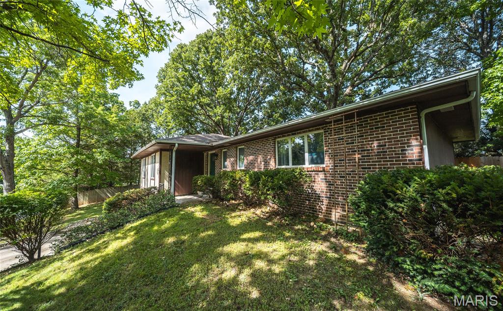 Front exterior — 805 Cedar Hill Court Rolla Missouri real estate