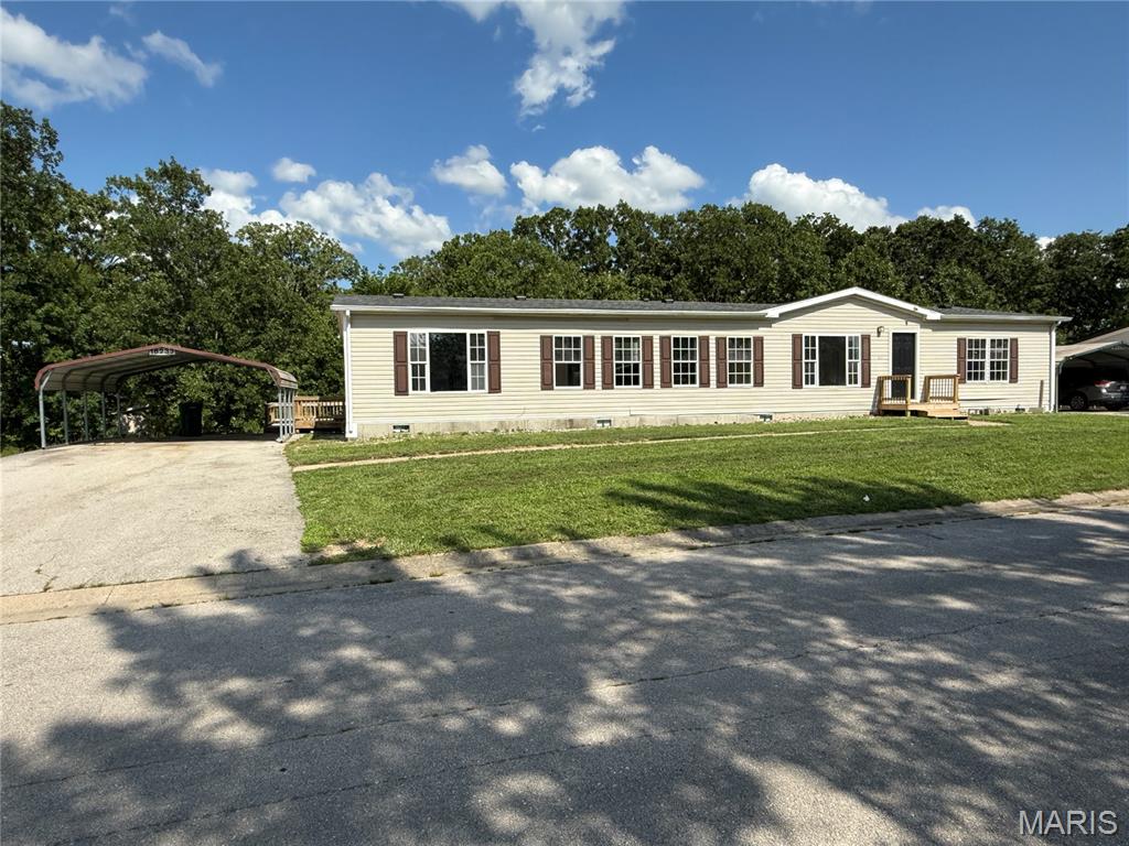 18233 Loyalty Lane St Robert Missouri 3 bedroom 2 bathroom home for sale listed at $164,900