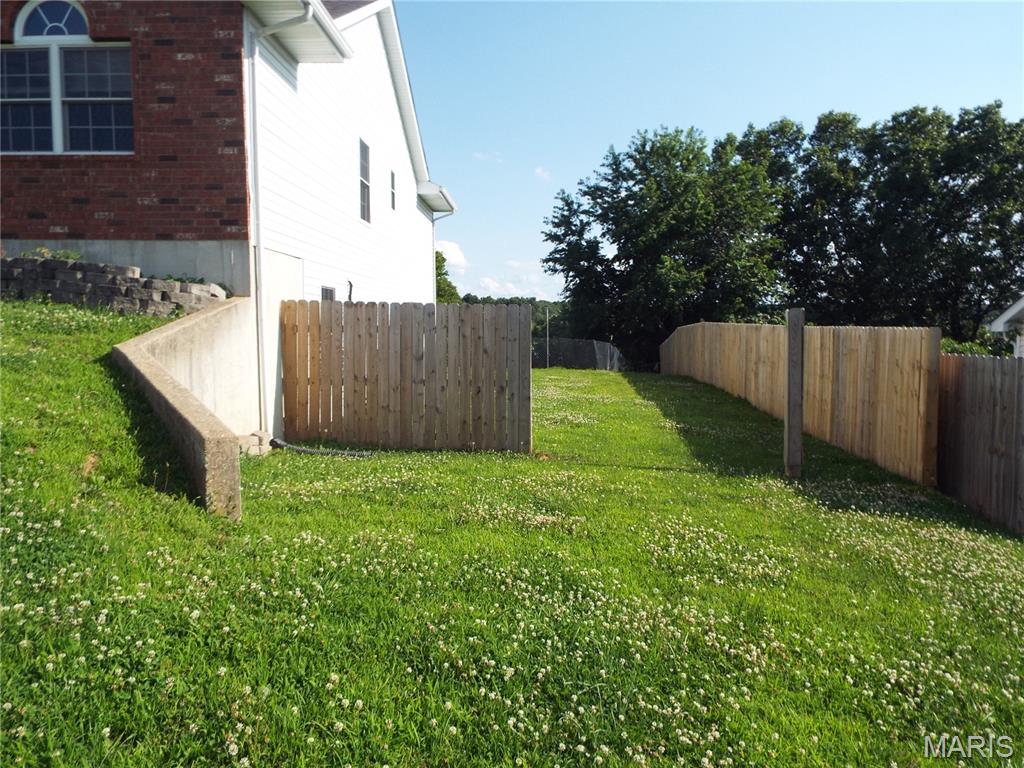 Primary bedroom — 150 Sawmill Road St Robert Missouri real estate