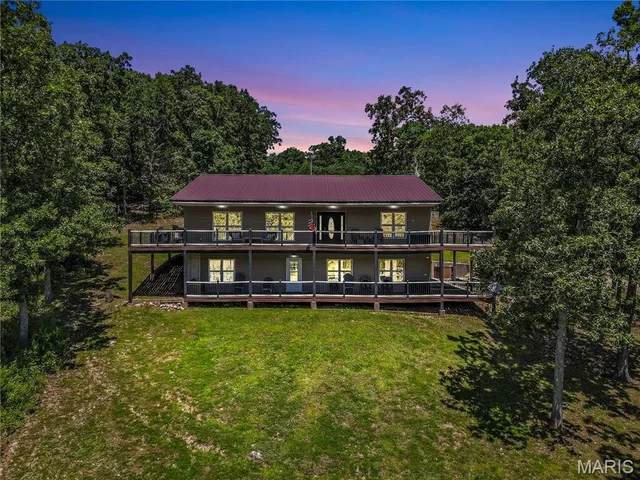 Front exterior — 1315 Highway E Hermann Missouri real estate