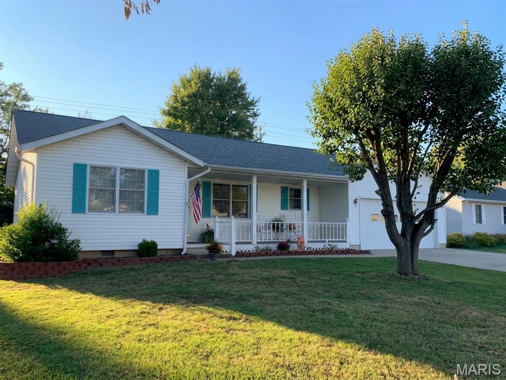 635 Saint David Street, St James MO