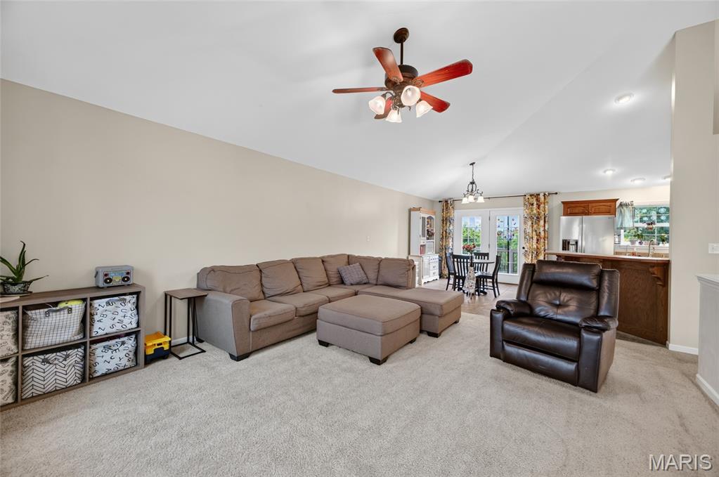 Living room — 23022 Ransom Road Waynesville Missouri real estate