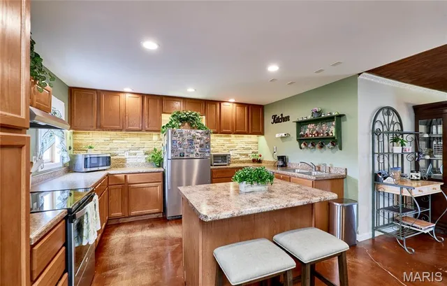 Kitchen — 394 Jacks Road Troy Missouri real estate