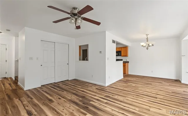 Living room — 112 Kale Court St Robert Missouri real estate