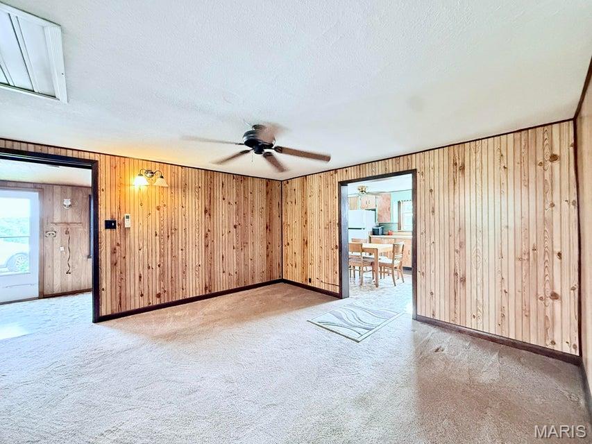 Living room — 16311 Lebanon Road Elk Creek Missouri real estate