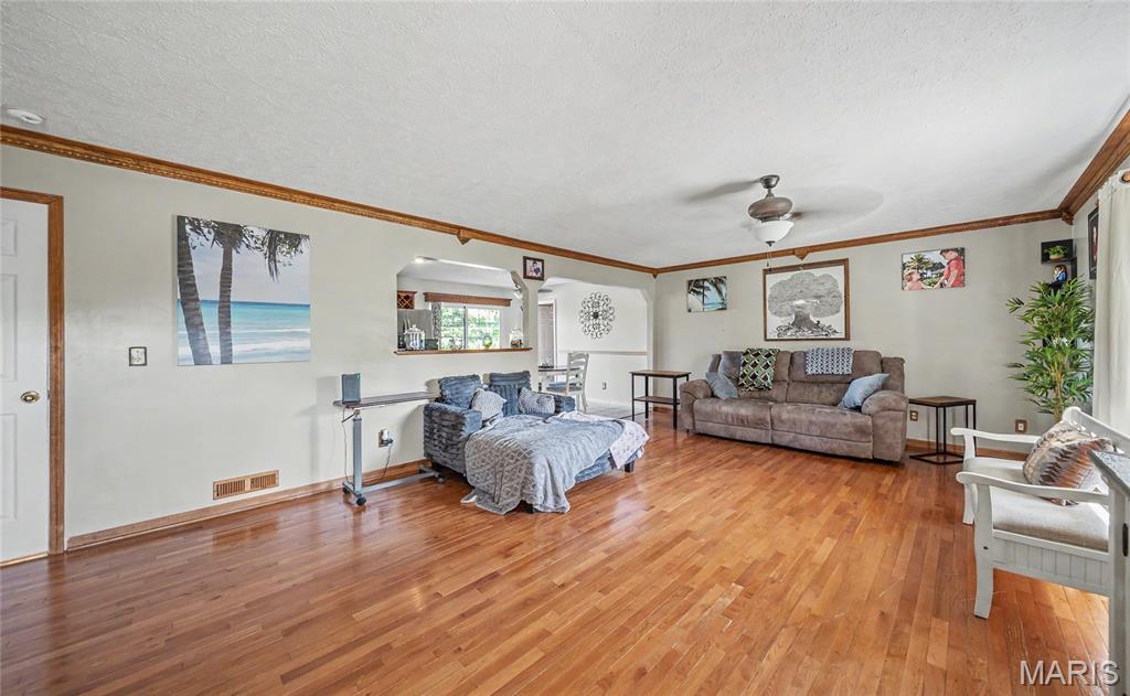 Primary bedroom — 502 McClaren Way Dixon Missouri real estate