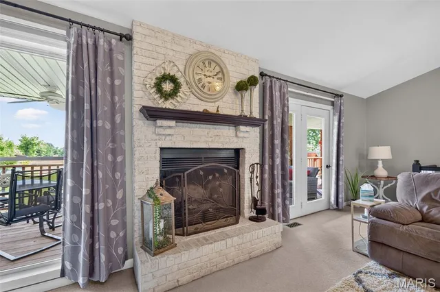 Primary bedroom — 4075 Highway D Defiance Missouri real estate