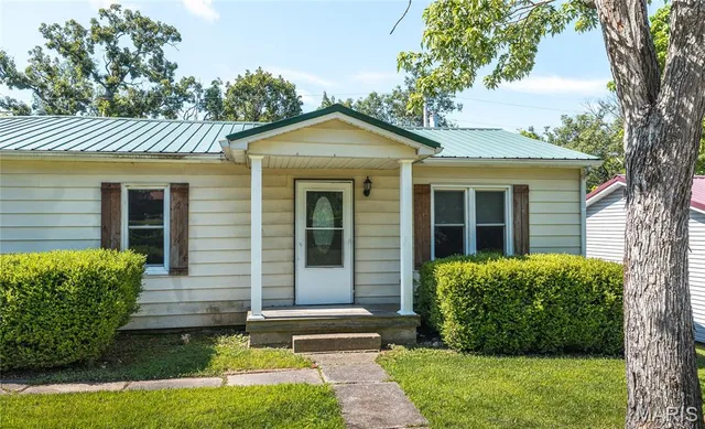 Front exterior — 107 Aspen Road Dixon Missouri real estate