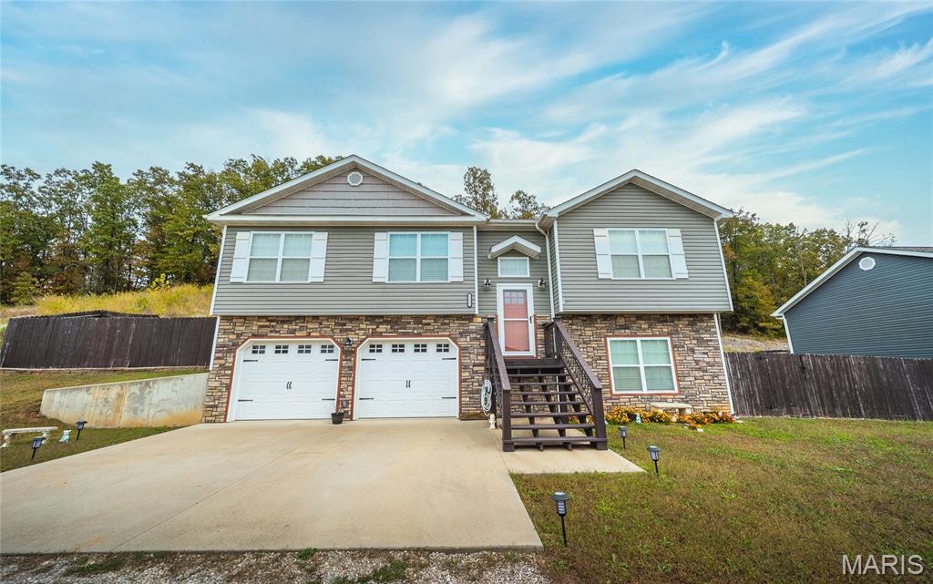 21005 Halifax Drive, St Robert MO