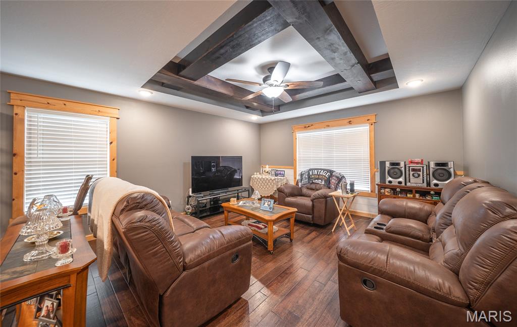 Living room — 21005 Halifax Drive St Robert Missouri real estate