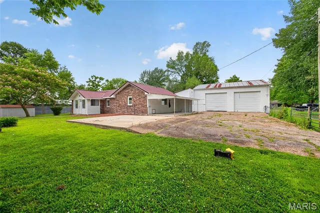 Front exterior — 206 Lion Street Dixon Missouri real estate