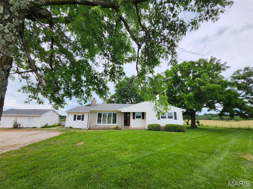 3711 M- State Highway MM Mountain Grove Missouri 3 bedroom 2 bathroom home for sale listed at $324,800